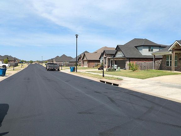 5th image of 1812 Bergman Rd