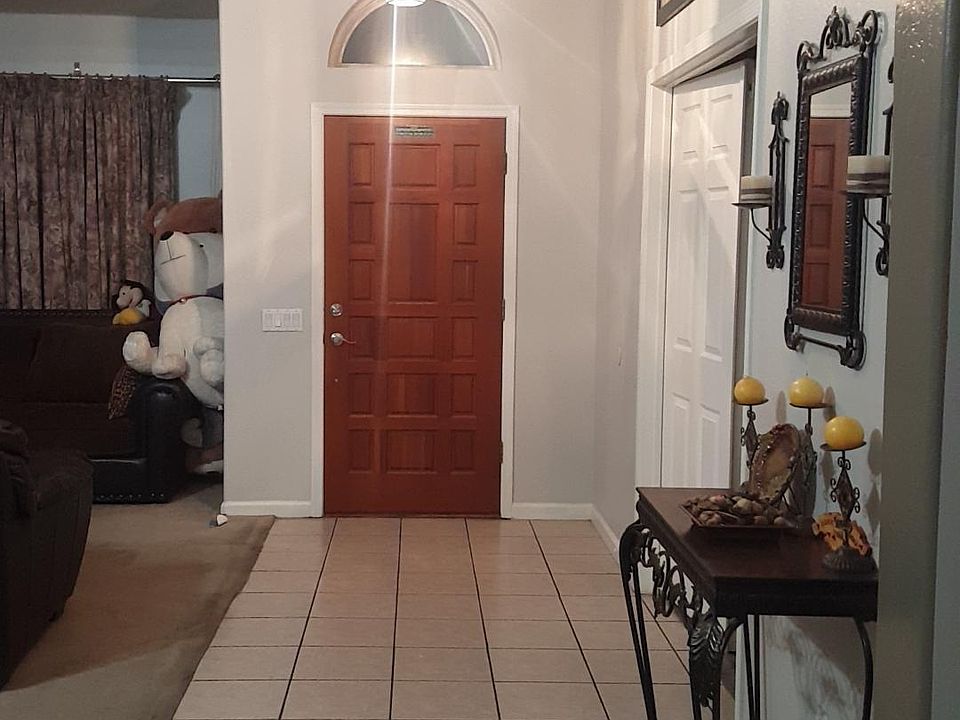 1st image of 607 W Comstock Dr