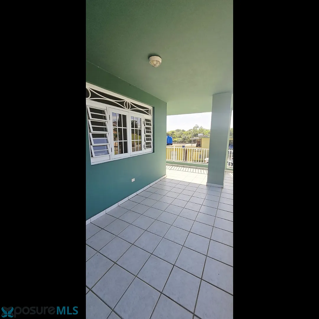 3 bed, 1.0 bath, 1200 sqft, $1,000 — Photo 4