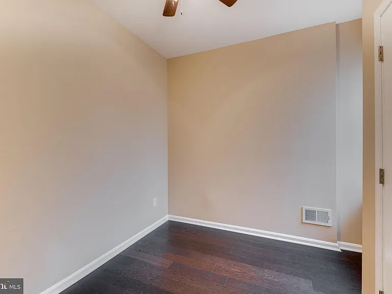 222 N Collington Ave — Photo 29