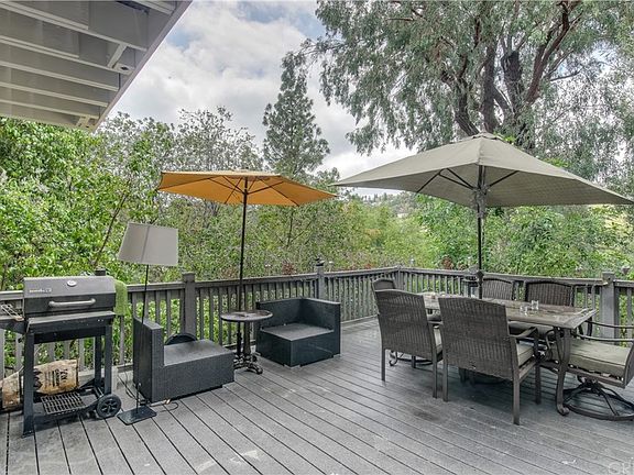 2nd image of 22266 Del Valle St