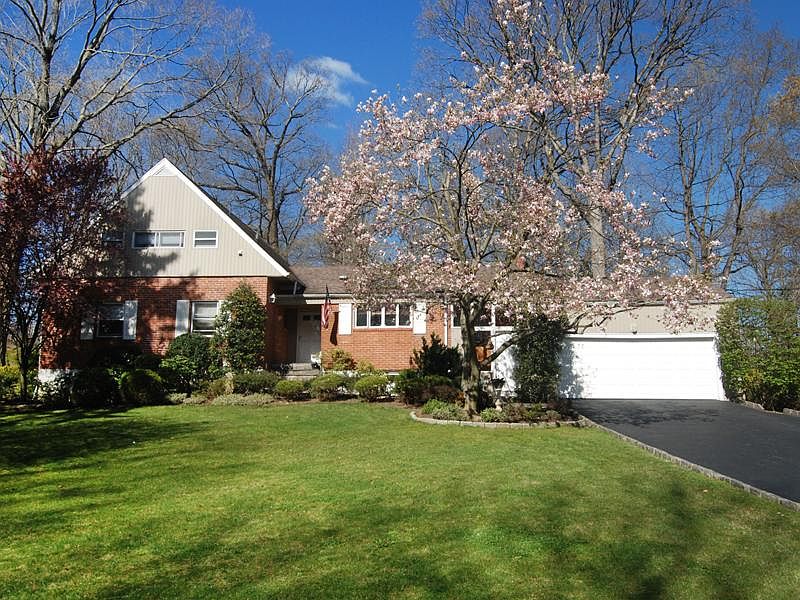 Sparkling and Pristine Bayberry Home