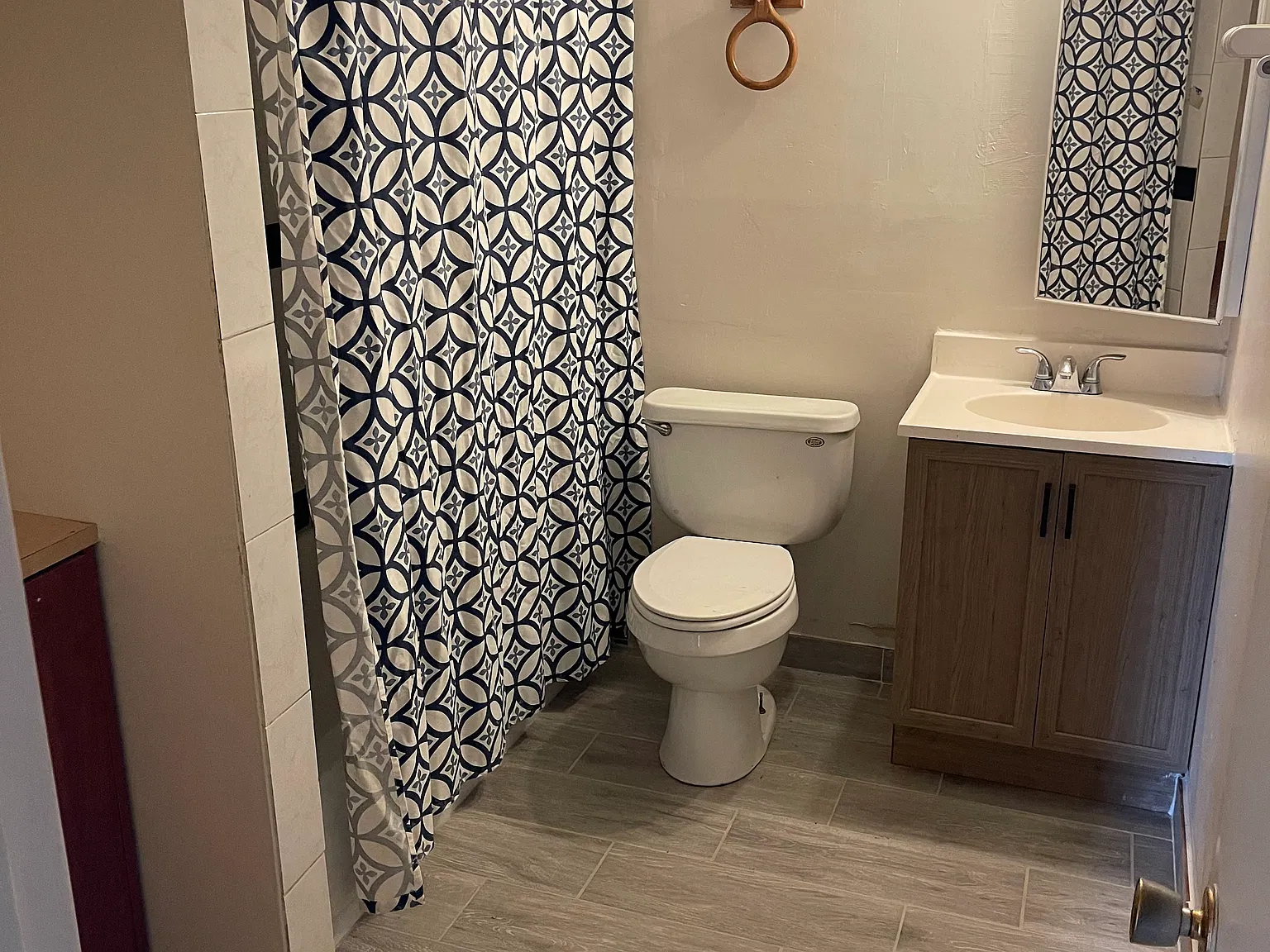4 bed, 1305 sqft, $1,800 — Photo 4