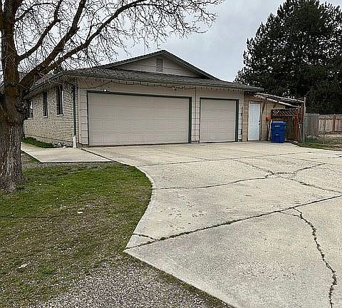 4th image of 10225 W Victory Rd