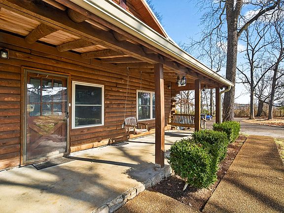 3rd image of 4287 Maxwell Rd