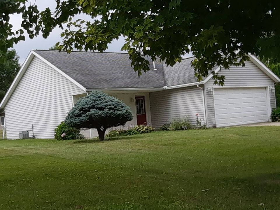 319 Heritage Cir, Bucyrus, OH 44820 Zillow