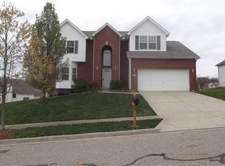 317 Weatherburn Dr, Pataskala, OH 43062