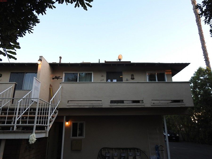 1st image of 125 E Palmdale Ave