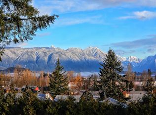 21489 Cherry Pl, Maple Ridge, BC V2X4L5