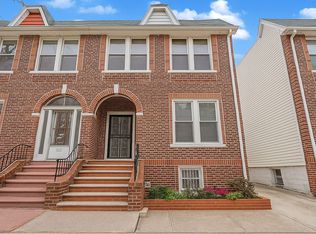 2321 E 24th St #3, Brooklyn, NY 11229