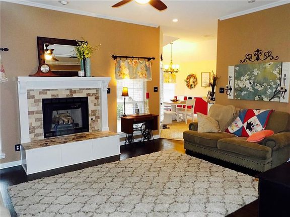3rd image of 2609 Coffey Dr