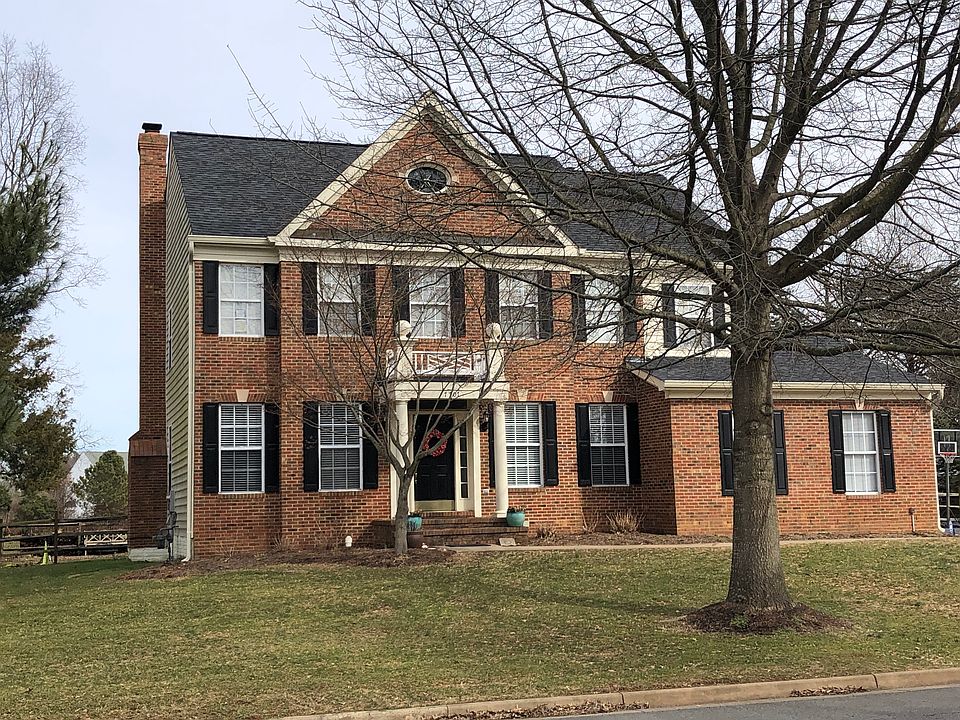 1st image of 7707 Virginia Oaks Dr