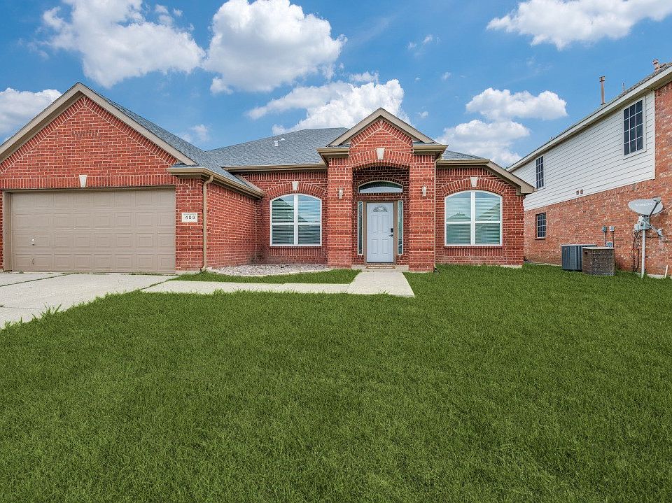 1st image of 409 Creek Point Ln