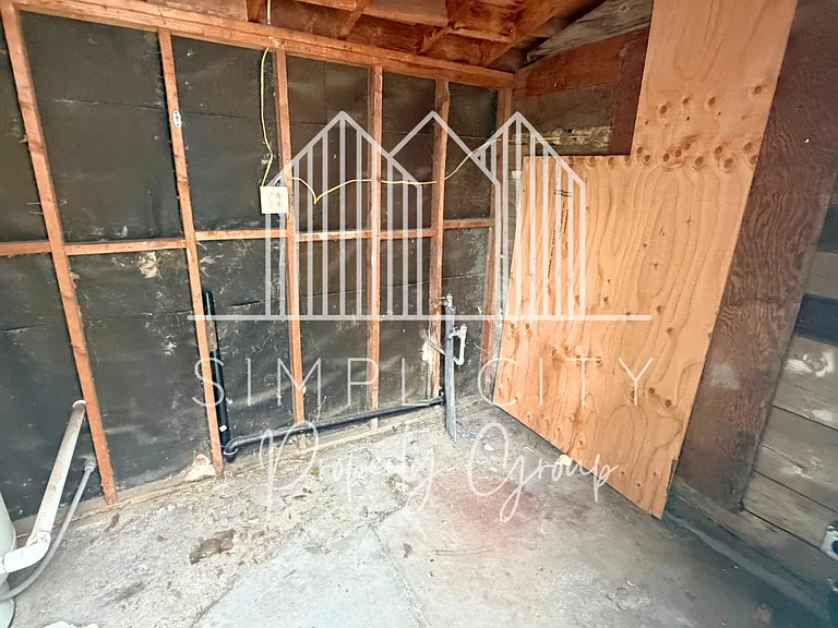 5631 Tully Rd — Photo 8