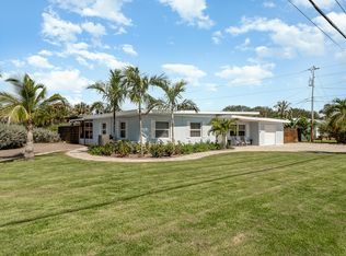 942 Bali Rd, Cocoa Beach, FL 32931