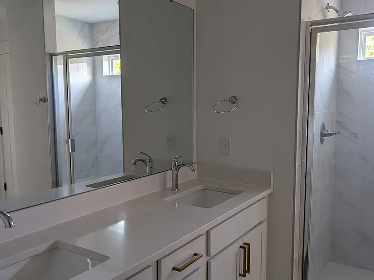 1049 Nadine Way — Photo 17