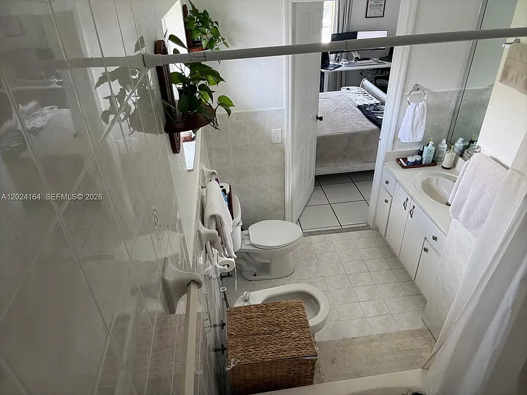 3514 W 76th St #203 — Photo 32