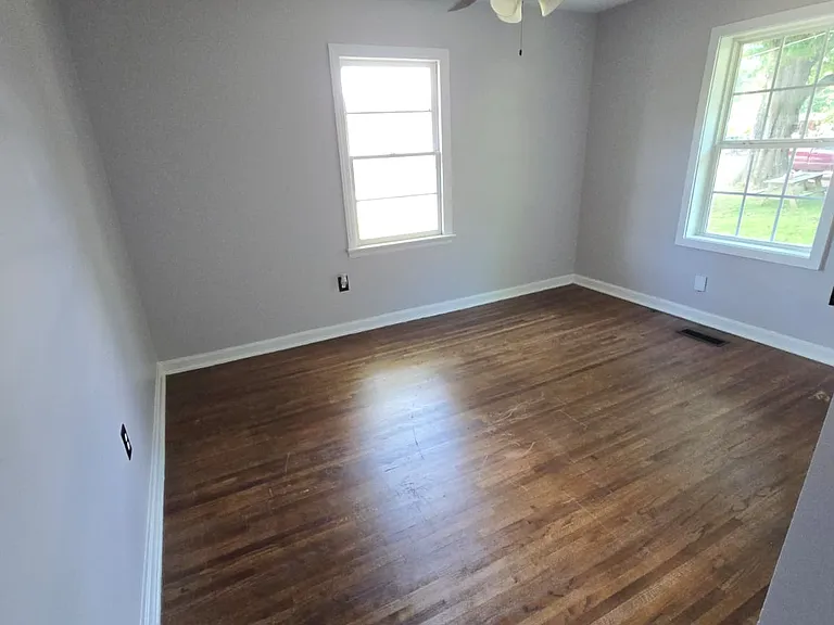 24 Cherokee St — Photo 10