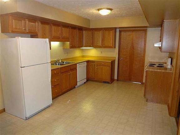 5th image of 230 Parkland Dr