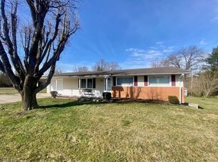 1389 Pfeifer Dr, Zanesville, OH 43701