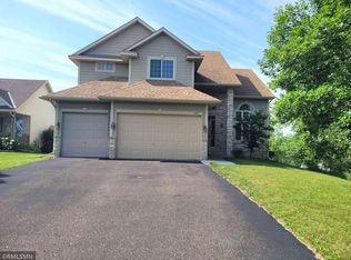 10675 Brookview Rd, Woodbury, MN 55129