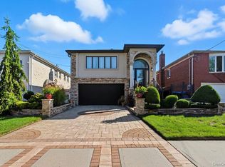15619 86th St, Howard Beach, NY 11414