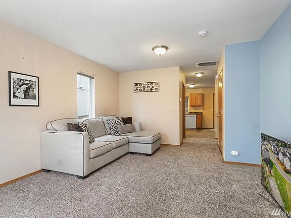 Spacious Living room.