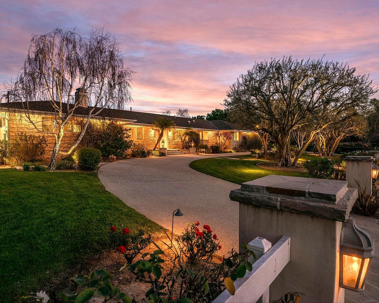 9d221b75fba02fba7ab18eec12e996