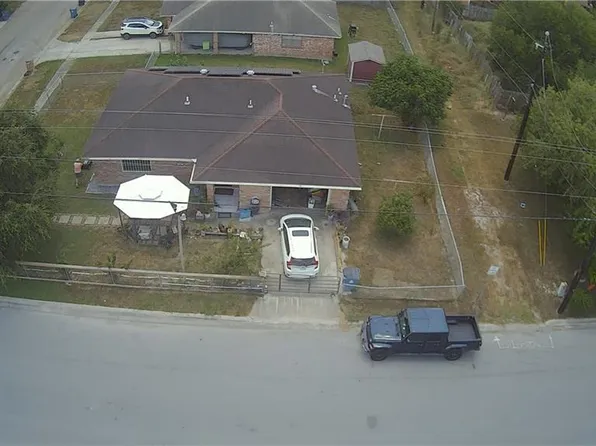 400 Peacock Dr, San Benito, TX 78586