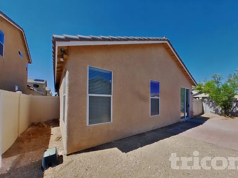 2528 Calico Hearts Ct — Photo 15
