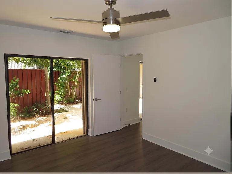 1700 Embassy Dr #708 — Photo 13