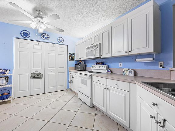 5th image of 7751 Southampton Terrace #110