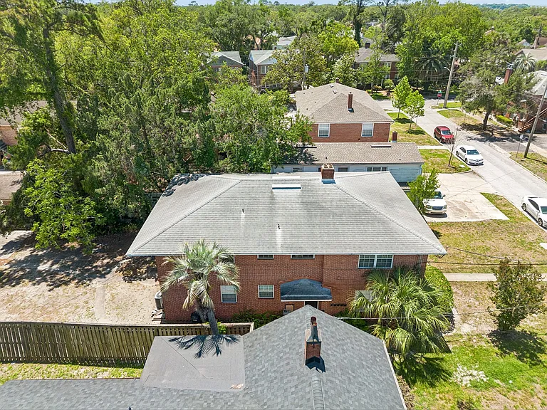 1731 Flagler Ave — Photo 47