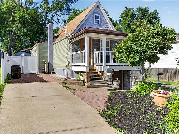 3rd image of 5616 Willard Ave