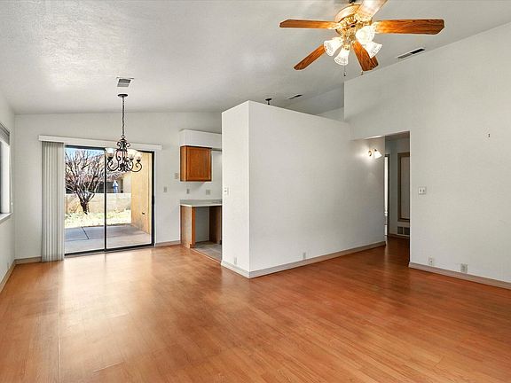 5th image of 10905 Lagrange Park Dr NE
