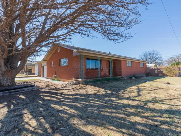 300 S Vaughn Ave, Fritch, TX 79036