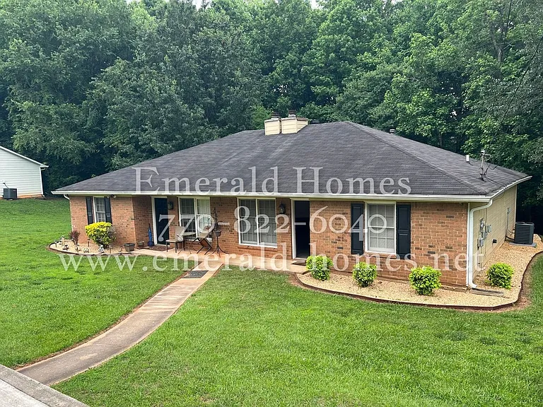 618-620 Telfair Ct — Photo 1