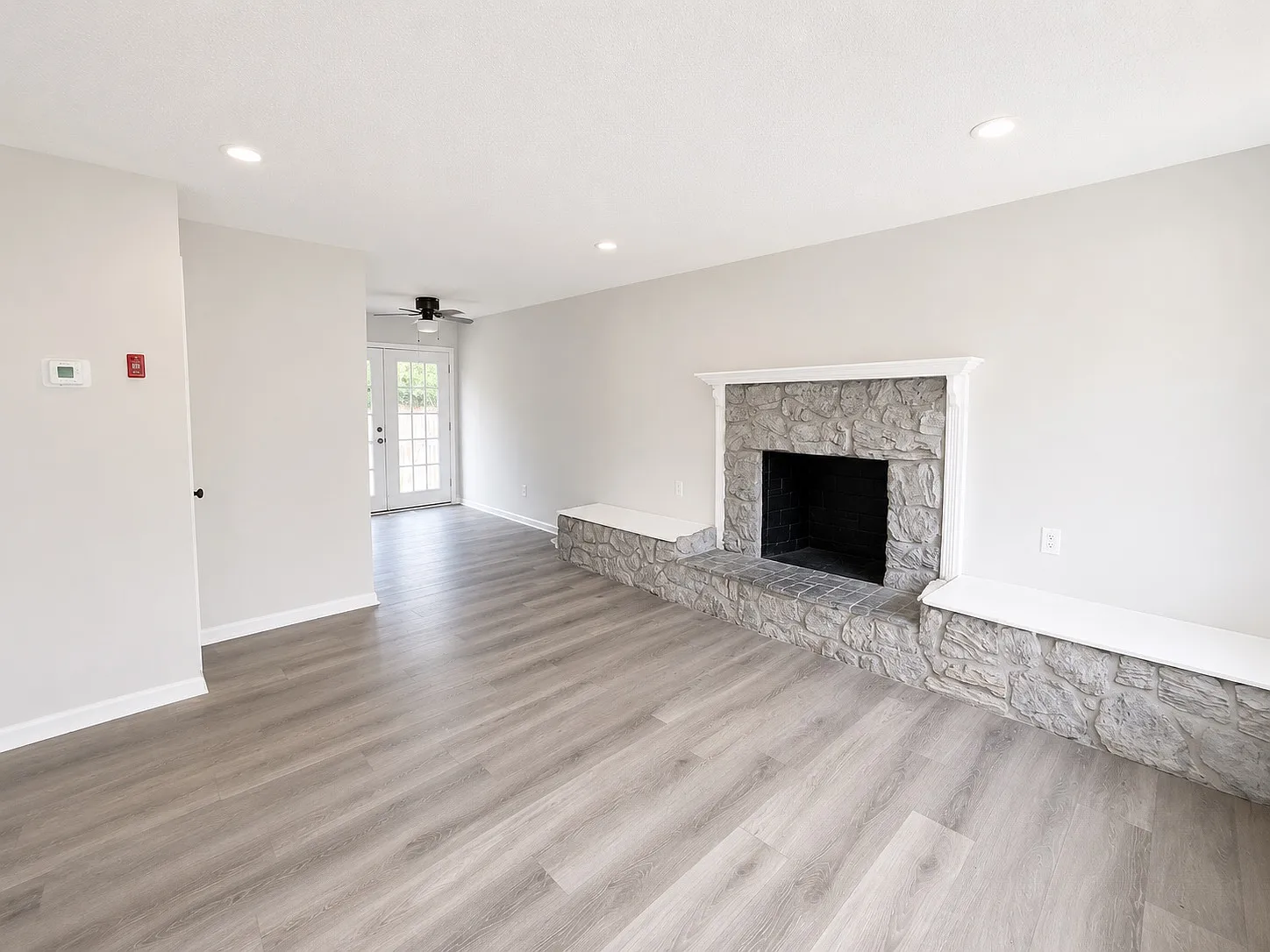 405 Institute Drive - 1 — Photo 2