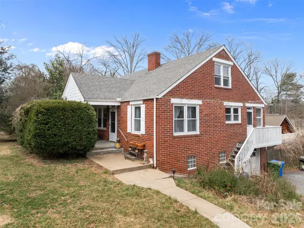 833 Sand Hill Rd, Asheville, NC 28806