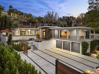 4977 Brewster Dr, Tarzana, CA, 91356