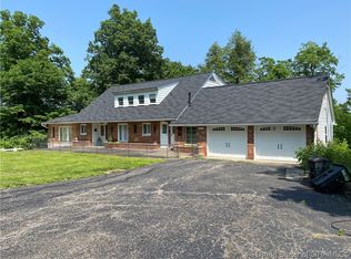 1546 Sunset Dr, New Albany, IN 47150