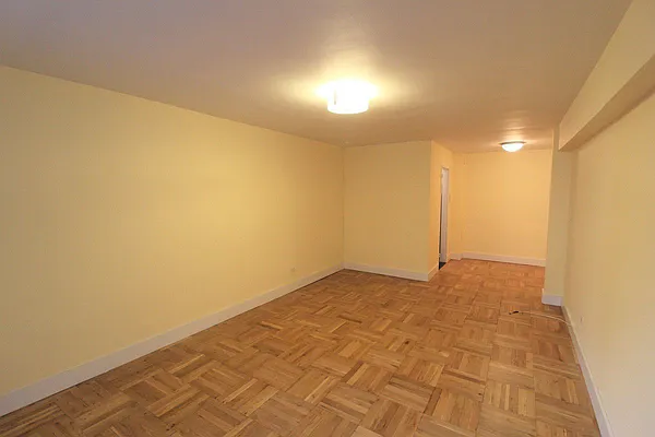 Rented by Bruma Realty LLC | media 29