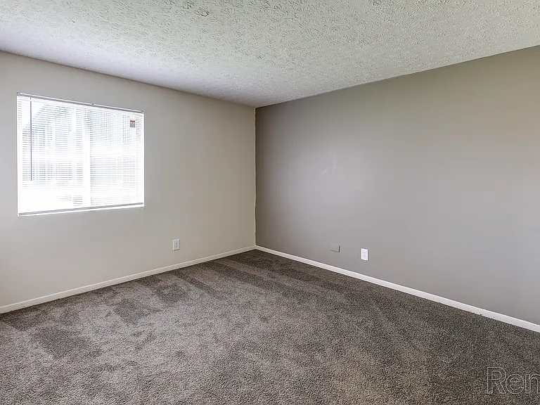 Glenview Apartments — Photo 98