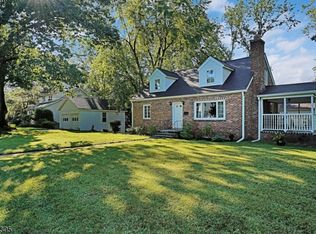 28 3rd St, New Providence, NJ 07974