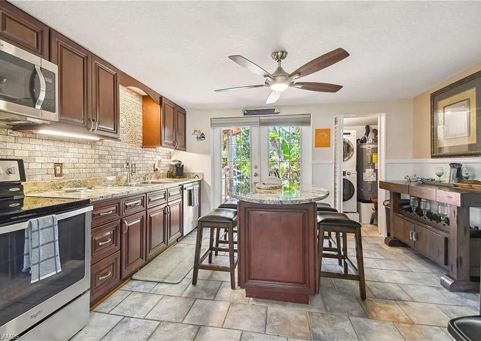 2nd image of 13923 BARNARD AVE