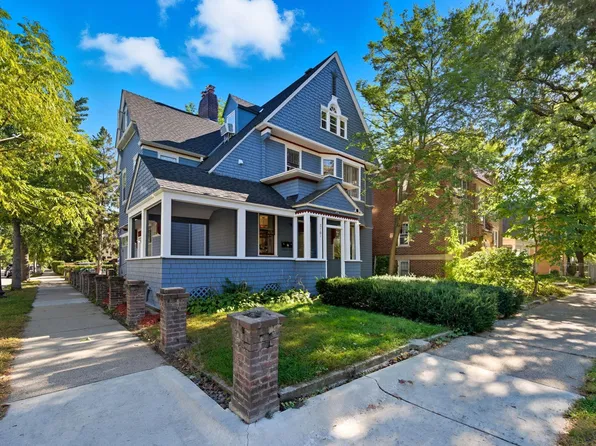 2701 Dupont Ave S, Minneapolis, MN 55408