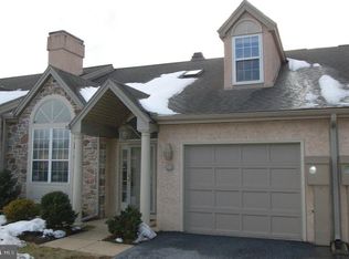 143 Greenview Dr, Lancaster, PA 17601