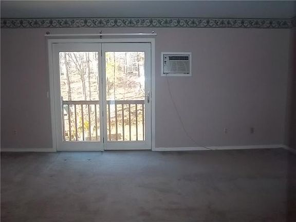5th image of 12 Mayer Dr #12