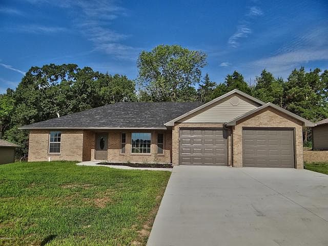 1st image of 325 Davis Dr