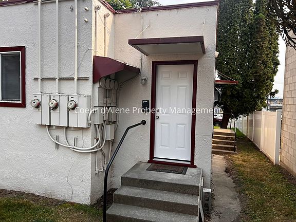 3rd image of 413 E Indiana Ave #9